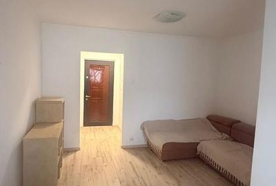 DRISTOR(Benzinaria MOL)-garsoniera, 7/8, mobilata+utilata, 350 euro - 5