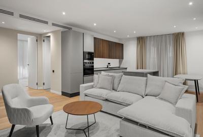 Închiriere Apartament Unic 3 Camere în Zona Primăverii - 1