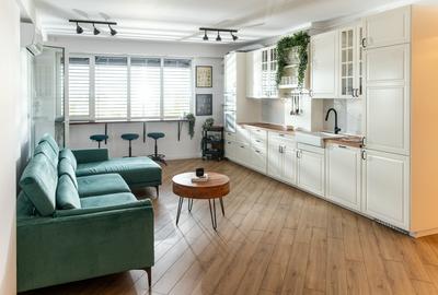 Apartament cu 3 camere semidecomandat în Giroc