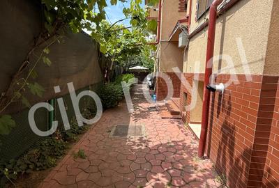 Apt. 2 cam Bd. Ion Mihalache-Domenii,Str. Constantin Stere,la 6 min metrou 1 Mai - 3