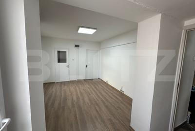 Spațiu comercial, de 25.00 mp, în Cetate