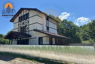 Vilă 234 mp în Predeal, spre Pârâul Rece – 4 dormitoare, 5 băi, teren 364 mp - 1