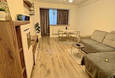 Apartament cu 2 camere decomandat, mobilat în