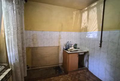 Inel 2 - ap 2 cam, parter, centrala gaze(necesita renovare integrala) - 12
