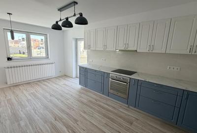 Casă cu 5 camere în Tineretului