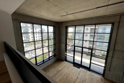 Apartament cu 4 camere în Barbu Văcărescu