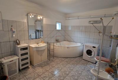 Casa cu garaj la 1 km de Bd. Cetatii! Plata esalonata! COMISION ZERO! - 8