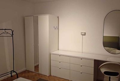 Apartament cu 3 camere decomandat, mobilat în Brâncoveanu
