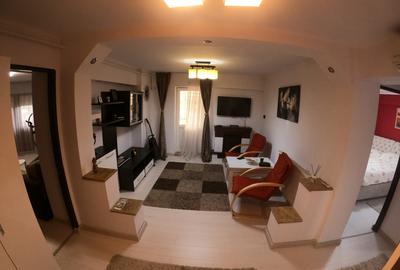 Apartament cu 2 camere decomandat, mobilat în Casa Cărții