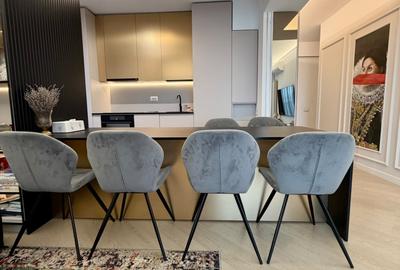 Apartament cu 3 camere semidecomandat, mobilat în Pipera