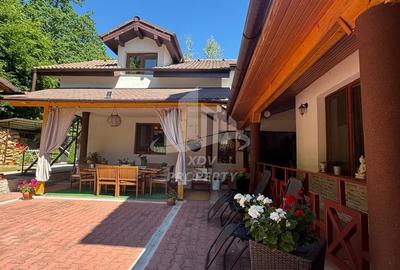 Vila  Frumoasa , individuala ,Sibiu ,7 camere , 5 Bai , mobilata ,utilata - 10