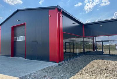 Spațiu industrial, de 2,596 mp, în Miroslava