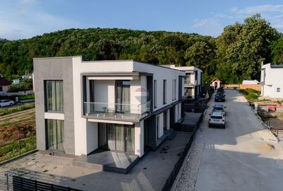 Casă tip duplex, P+1E, 174mp construiți — Budeasa Mare, Argeș - 29
