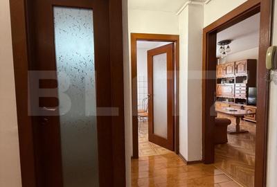 Apartament 3 camere, 69 mp, decomandat - 1