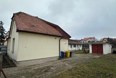 Casa 2 camere singur in curte - teren 900 mp - Sibiu - str. Nicolae Iorga - 11