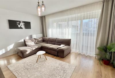 Apartament cu 2 camere decomandat în Tractorul