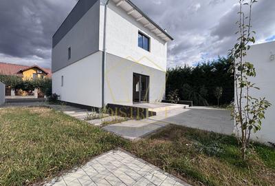 Casă individuală cu 4 camere în Giarmata-Vii