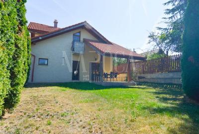 Casă individuală cu 4 camere în Europa