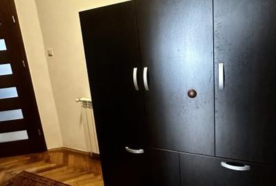 Apartament in casa cu 2 camere ,beci si curte pe Strada Titulescu ,zona Afi - 13