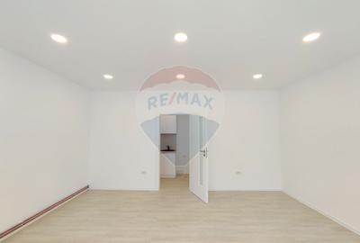 De inchiriat, Comision 0! Spatiu birouri,renovat, strada Lunga/central - 11