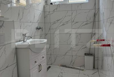 Apartament cu 2 camere decomandat în Lipovei