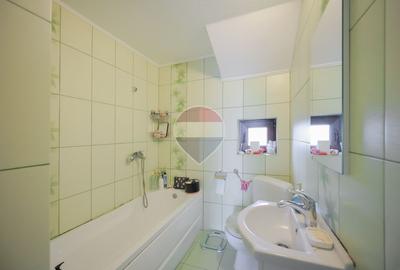 De vânzare casă - duplex cu 4 camere, panouri fotovoltaice -Sântandrei - 12