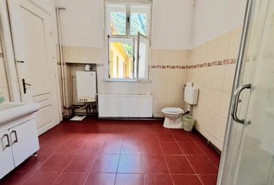 Apartament 6 Camere / Curte Privata | Centrul Istoric/ COMISION 0 - 37