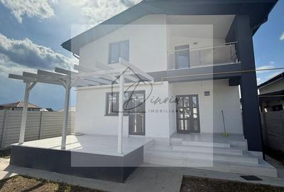 Casă individuală cu 4 camere în Central