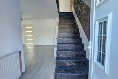 Oferta vanzare parte din duplex P+M Pitesti, 138000 EURO - 4