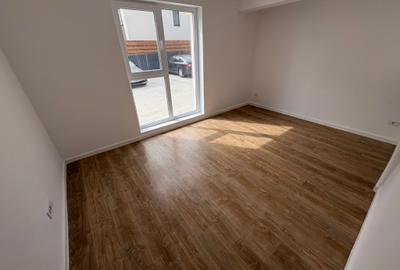 MUTARE RAPIDA!! Apartament 2 camere decomandat, Metrou 1 Decembrie - 4