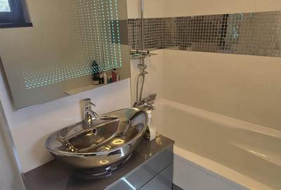 Apartament 4 camere în Crângași, 90 mp, 2 băi, renovat total,la 3 min de metrou - 10