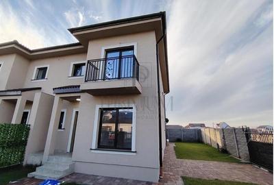 Duplex cu 5 camere în Moșnița Nouă