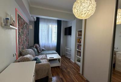 Apartament cu 2 camere decomandat, mobilat în Ultracentral
