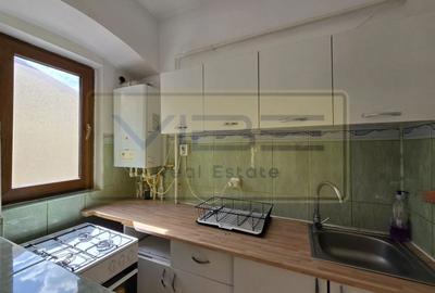 Copou - Bibliotea Centrala- - 10 min Univ. AL. I. CUZA - 3 camere - 12