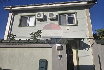DE VANZARE Casă cu 4 camere în București - 1