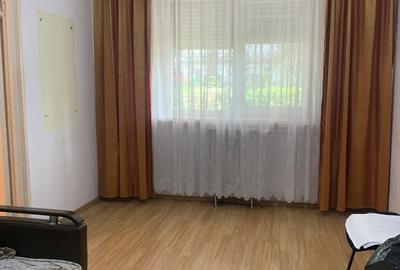 Km4/5-piata-Apatt 2 cam cf 2 p/4 liber boxă preț 60.000 euro - 1