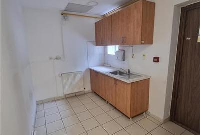 Spatiu comercial central  fost Sediu Banca Alphabank - 7