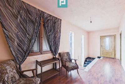 Casă P+M cu grădină generoasă în Ineu - 4