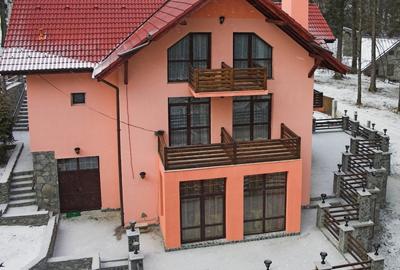 Vila Turistica de vanzare Sinaia pozitia excelenta - 1