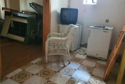 FRATELIA, TEREN 3800 CU 2 CASE, 4+3 CAMERE, DECOMANDAT - 9