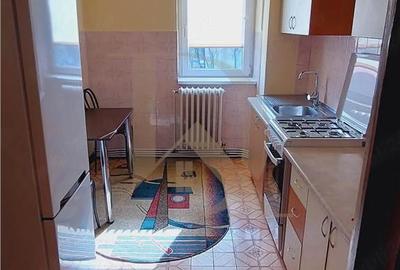 Centru Hala Centrala - Aleea cu castani , 2 camere , etaj mic , 61 mp - 3