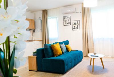 Apartament cu 2 camere semidecomandat, mobilat în Semicentral