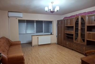 Apartament cu 2 camere semidecomandat în Bucovina