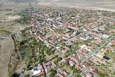 Casă individuală cu potențial investițional în Recaș, zona Centrală - 20