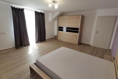 INCHIRIEZ casa 5 camere decomandate ,cu garaj,zona Calea Cisnadiei - 14