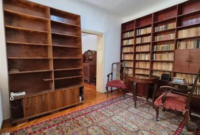 Apartament cu 3 camere semidecomandat în Armeneasca