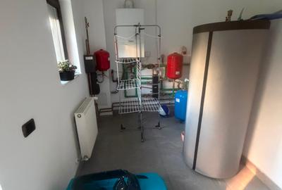 Casa individuala cu 4 camere. Teren 500 mp. Comision 0 - 29