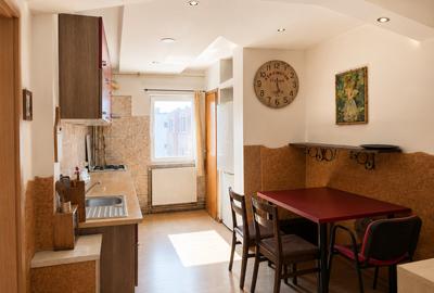Apartament 3 camere decomandat, 65 mp, garaj, 2 băi, Plopilor - 3
