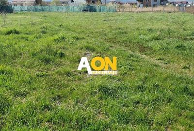 Teren Construcții intravilan de 480 mp, în Partoș