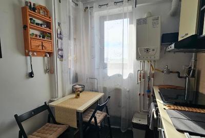 Garsonieră spațioasă, complet decomandată, mobilată și utilată – gata de mutare - 2
